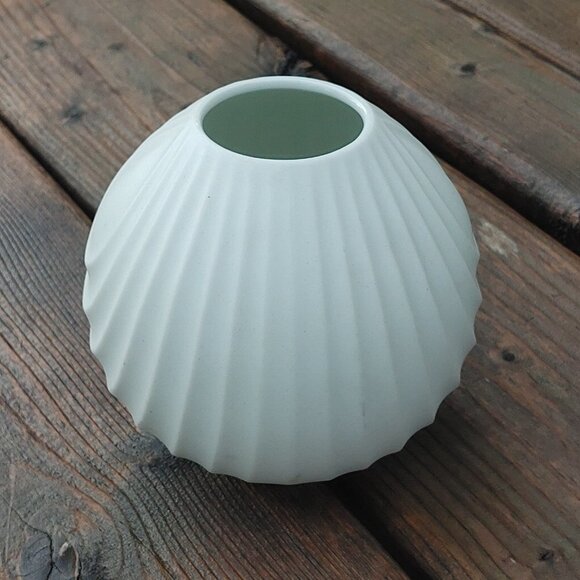 ANTIQUE SCHERZER BAVARIA GERMANY Tear Drop Bud Vase White Porcelain - Picture 4 of 5